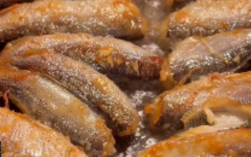 Fried Vendace in a Pan: A Classic Fish Dish